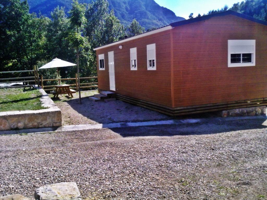 Camping L'Espelt ลาโปบลา เด ลีเญต ห้อง รูปภาพ