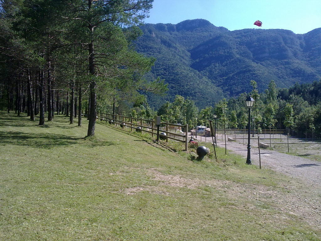 Camping L'Espelt ลาโปบลา เด ลีเญต ภายนอก รูปภาพ